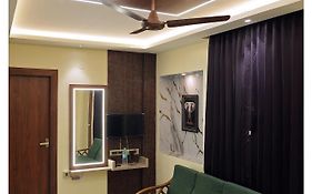 Pranov Residency-Luxury